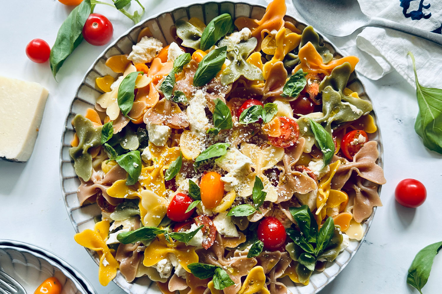 Pasta with tomatoes on a plate